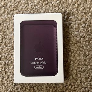 iPhone Leather Wallet with MagSafe - Dark Cherry